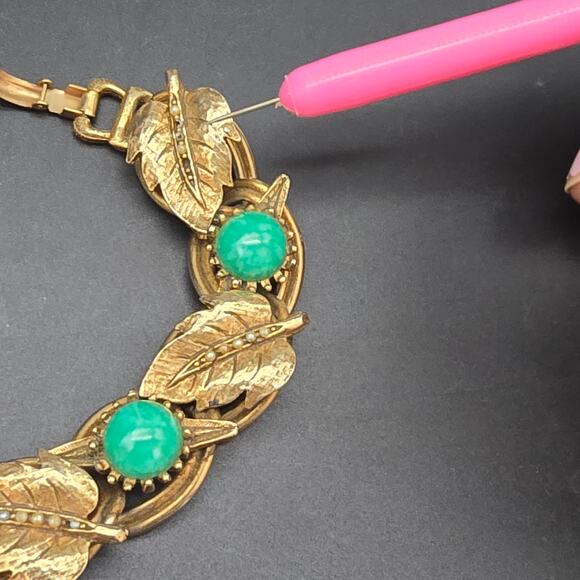 Vintage Peking Glass Leaf Bracelet Gold Tone Faux Seed Pearls Leaves - Picture 9 of 9